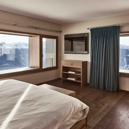 Chetzeron Hotel 4*