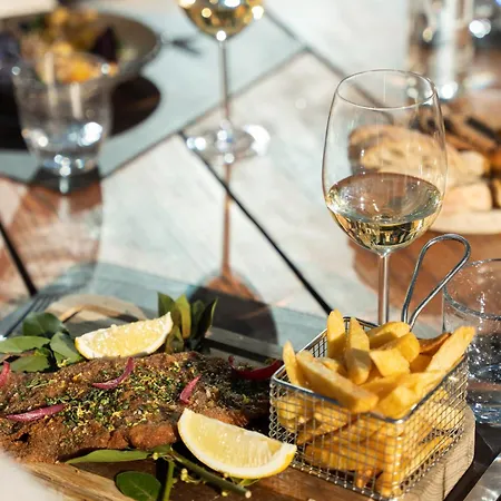 Отель Chetzeron