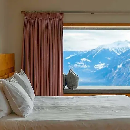 Chetzeron Mountain Hotel 4*